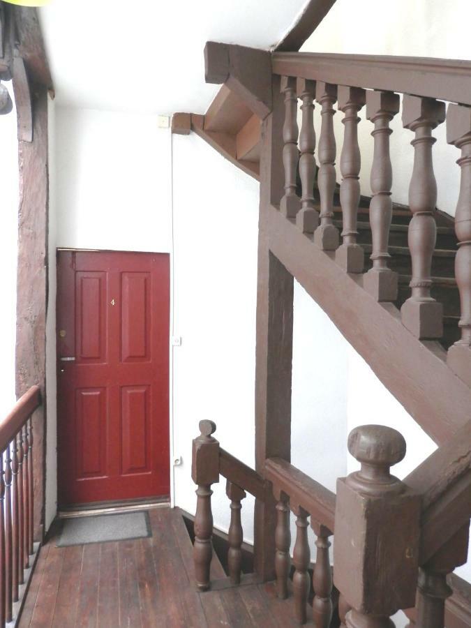 Ferienwohnung Couette Et Cafe Cyrano Bergerac Exterior foto