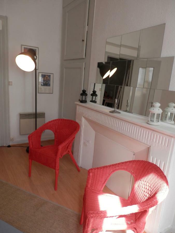 Ferienwohnung Couette Et Cafe Cyrano Bergerac Exterior foto