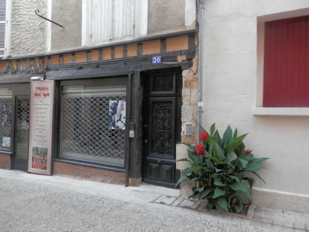 Ferienwohnung Couette Et Cafe Cyrano Bergerac Exterior foto