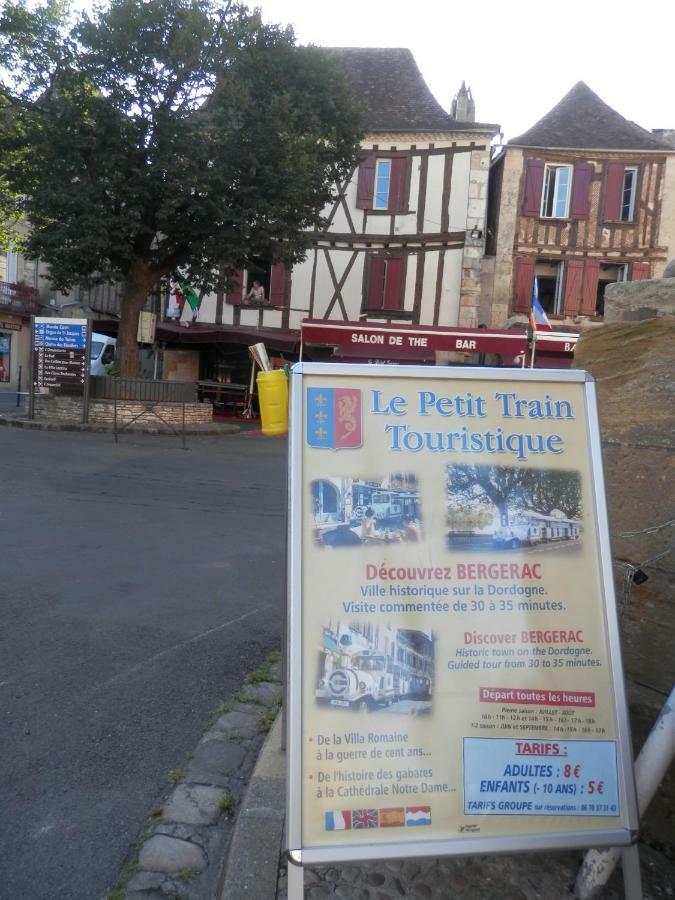 Ferienwohnung Couette Et Cafe Cyrano Bergerac Exterior foto