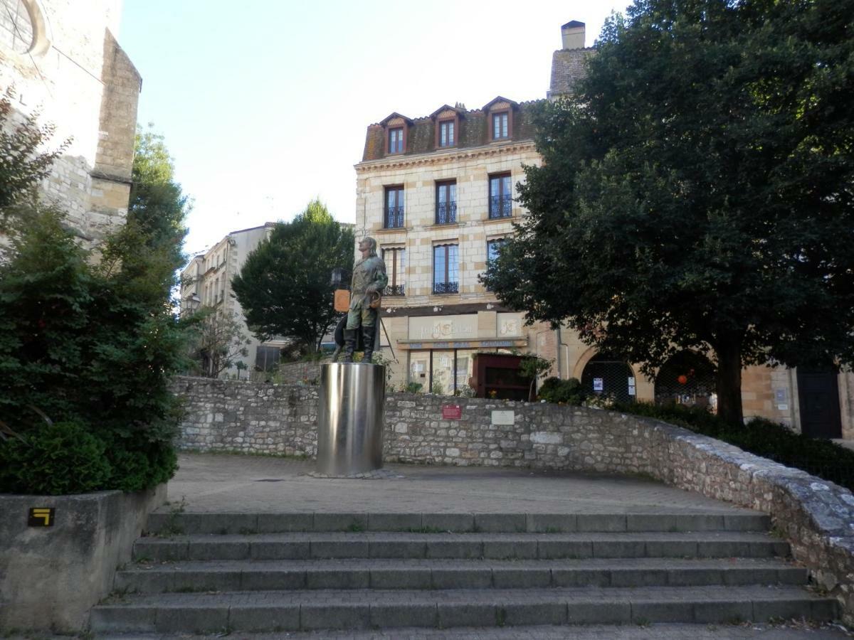 Ferienwohnung Couette Et Cafe Cyrano Bergerac Exterior foto
